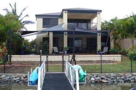 Property photo of 19 Saltair Grove Helensvale QLD 4212
