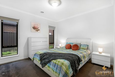 Property photo of 37 Zodiac Way Fraser Rise VIC 3336