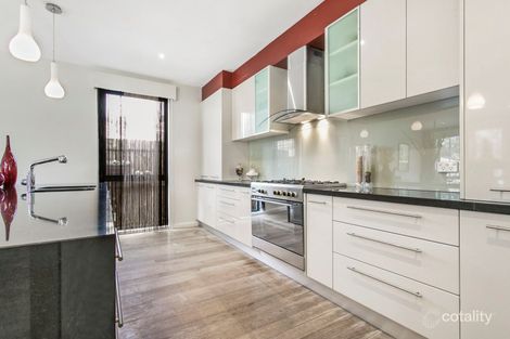 Property photo of 6 Fairview Close Keysborough VIC 3173