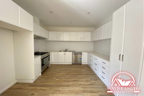 Property photo of 2/110 White Street Kilmore VIC 3764