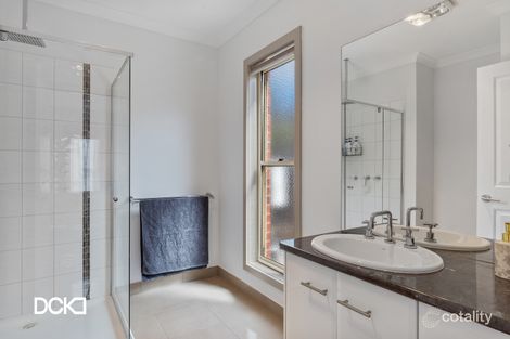 Property photo of 13 Poorinda Crescent Kangaroo Flat VIC 3555