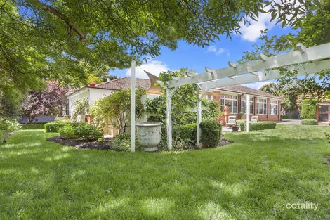 Property photo of 16 Durville Crescent Griffith ACT 2603