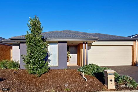 8 Caspian Cct, Point Cook, VIC 3030
