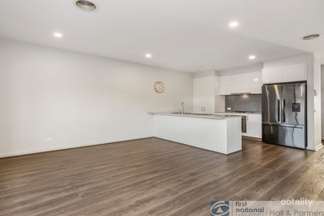 Property photo of 16 Cassa Blue Circuit Narre Warren VIC 3805