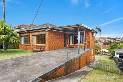 57 Weringa Ave, Lake Heights, NSW 2502