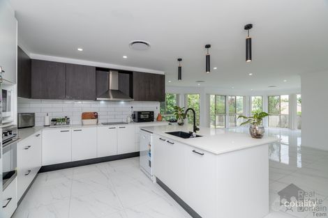 Property photo of 3 Bowerbird Close Doolandella QLD 4077