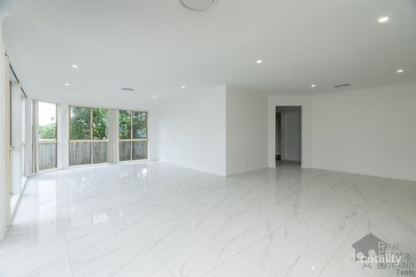Property photo of 3 Bowerbird Close Doolandella QLD 4077
