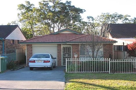 28 Ravenswood St, Mannering Park, NSW 2259