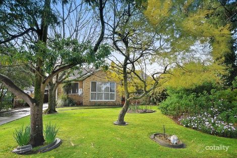 Property photo of 28 Pinewood Drive Mount Waverley VIC 3149
