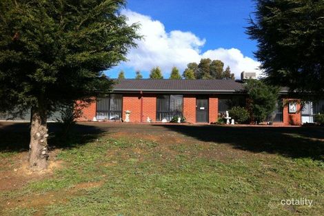 Property photo of 15 Caladenia Court Wandong VIC 3758