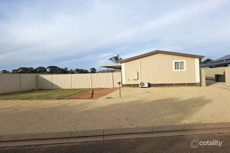12 EYRE ST, LOXTON, SA 5333