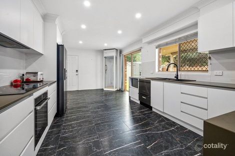 7 Lunar Pl, Bridgeman Downs, QLD 4035