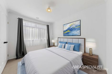 Property photo of 24 Maddock Drive Cranbourne East VIC 3977