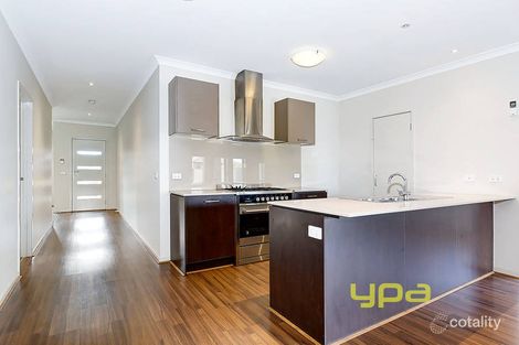 Property photo of 18 Birdswood Crescent Craigieburn VIC 3064