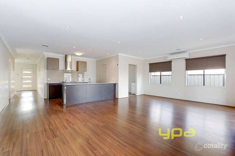 Property photo of 18 Birdswood Crescent Craigieburn VIC 3064