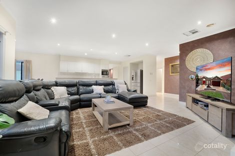 Property photo of 5 Brentley Close Point Cook VIC 3030