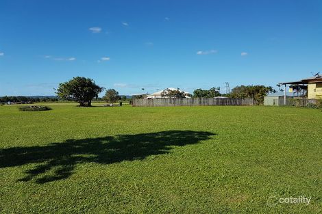 8 Gray St, Wangan, QLD 4871