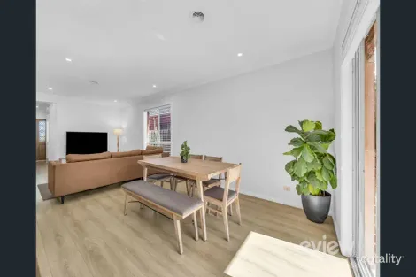 Property photo of 28 Ruby Place Werribee VIC 3030