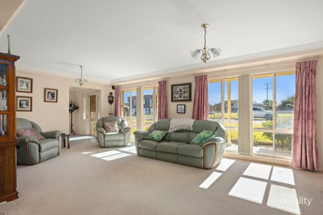 Property photo of 18 Ocean Drive Wallabi Point NSW 2430