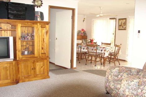 Property photo of 33 Endeavour Drive Cooloola Cove QLD 4580