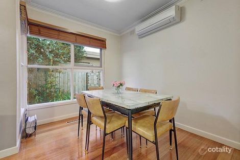 Property photo of 34 Chatsworth Quadrant Templestowe Lower VIC 3107
