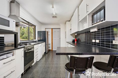 Property photo of 6 Priestley Crescent Mount Evelyn VIC 3796