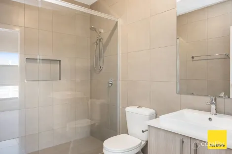 Property photo of 10 Bradfield Loop Strathfieldsaye VIC 3551
