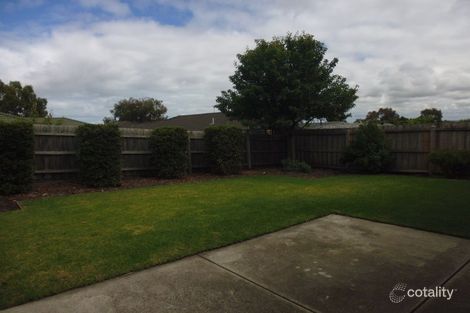 Property photo of 27 Carrum Woods Drive Carrum Downs VIC 3201