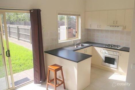 Property photo of 40 Athol Avenue Roxburgh Park VIC 3064