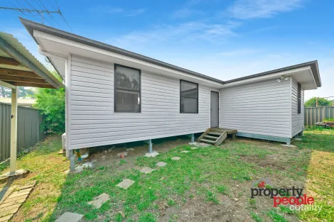 Property photo of 18 Harvey Street Macquarie Fields NSW 2564
