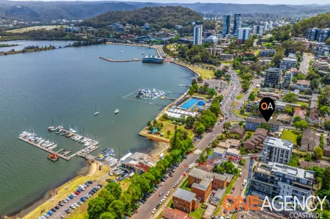 Property photo of 2/39 Masons Parade Point Frederick NSW 2250
