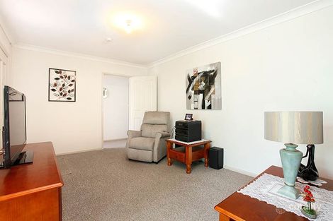 Property photo of 18 Samoa Place Lethbridge Park NSW 2770