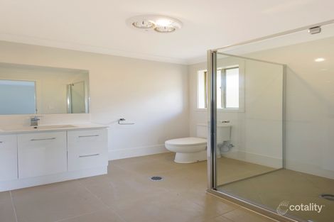 Property photo of 10 McInnes Crescent Glenvale QLD 4350