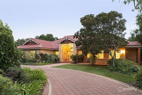 2 Coachmans Pl, Roleystone, WA 6111