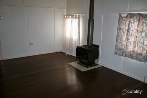 Property photo of 11 Federal Street Oakey QLD 4401
