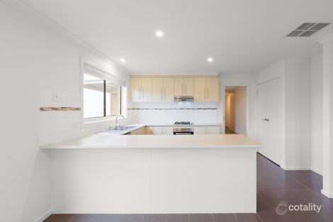 Property photo of 15 Dina Retreat Carrum Downs VIC 3201