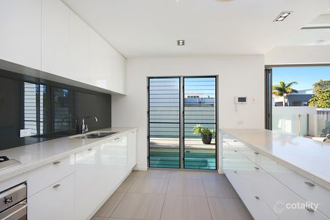 5 Capri Ct, Parrearra, QLD 4575