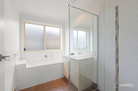 Property photo of 15 Dina Retreat Carrum Downs VIC 3201