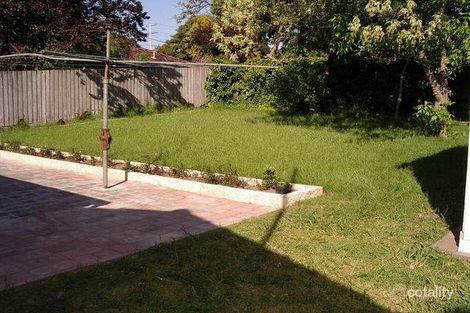 Property photo of 4 Akuna Avenue Notting Hill VIC 3168
