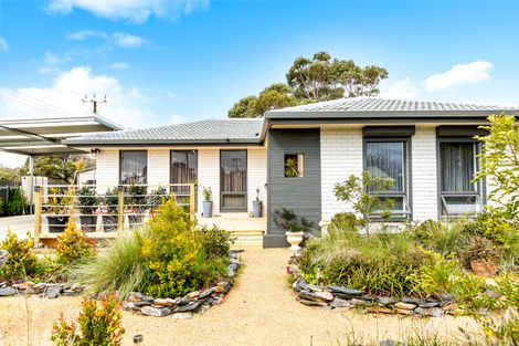 Property photo of 2 Plimsoll Road Seaford SA 5169