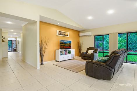 Property photo of 2 Entry Drive Merrimac QLD 4226