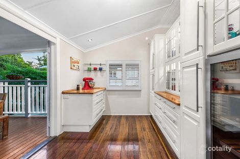 Property photo of 2 Kitchener Street Sherwood QLD 4075