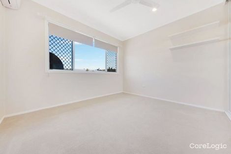 Property photo of 33 Wilson Street New Auckland QLD 4680