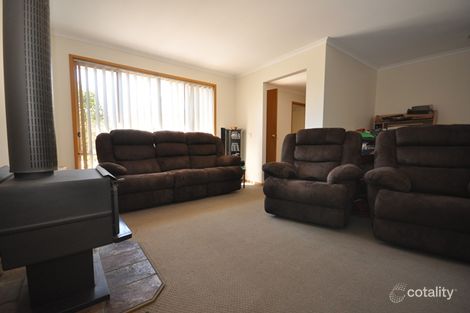 Property photo of 19 Ware Avenue West Wodonga VIC 3690