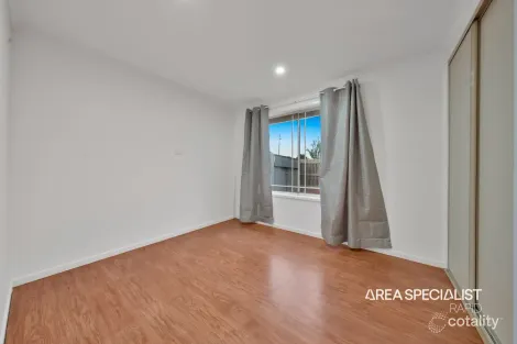 Property photo of 26 Ralph Crescent Hampton Park VIC 3976