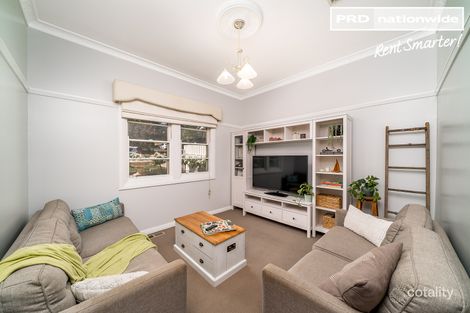 Property photo of 4 Young Street Turvey Park NSW 2650