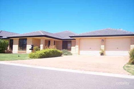 45 Martindale Pl, Walkley Heights, SA 5098