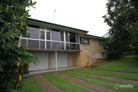 25 Mingera St, Mansfield, QLD 4122