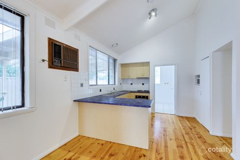 Property photo of 27 Stonehaven Drive Thomastown VIC 3074