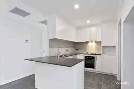 Property photo of 2 Agnes Place Thirlmere NSW 2572